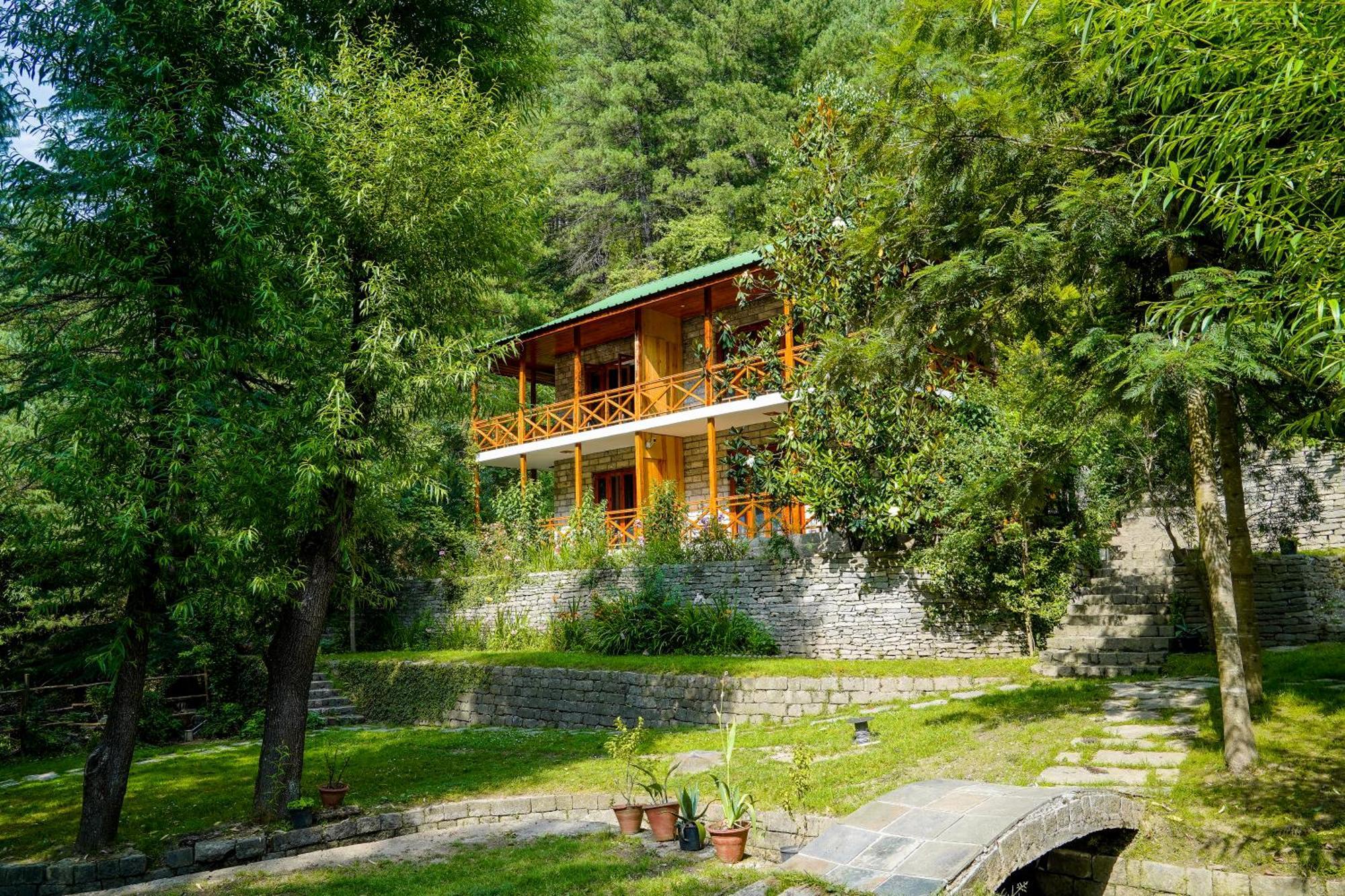 Отель Zone Connect By The Park, Manali Экстерьер фото