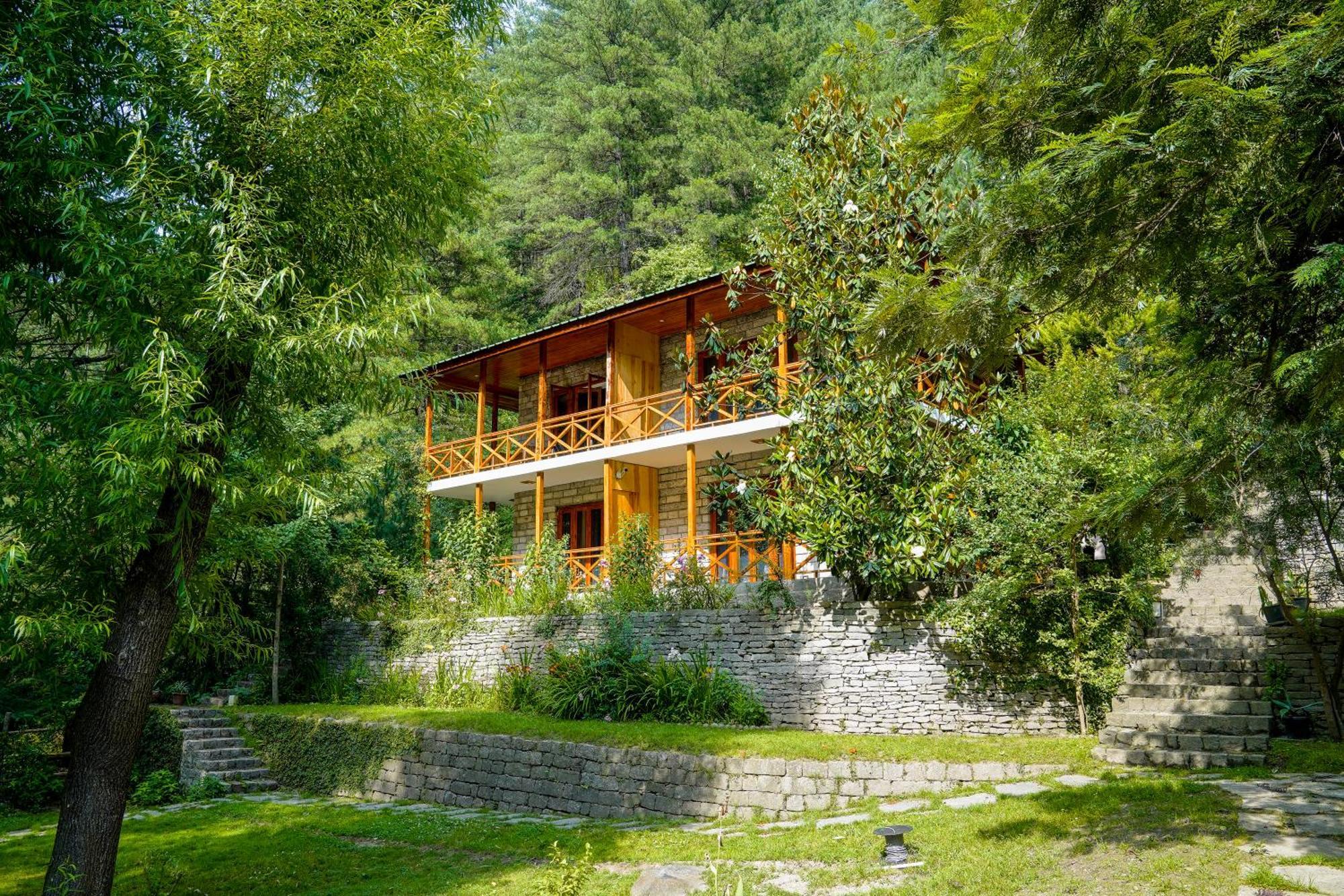 Отель Zone Connect By The Park, Manali Экстерьер фото