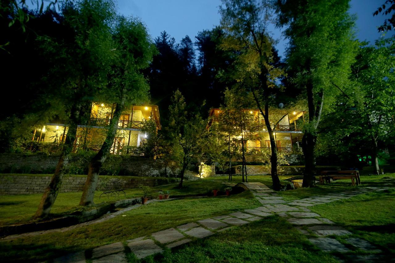 Отель Zone Connect By The Park, Manali Экстерьер фото